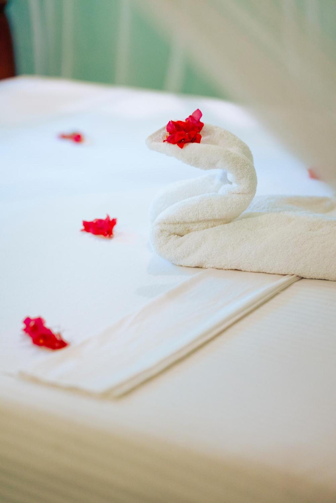 Frangipani Motel Галле Экстерьер фото