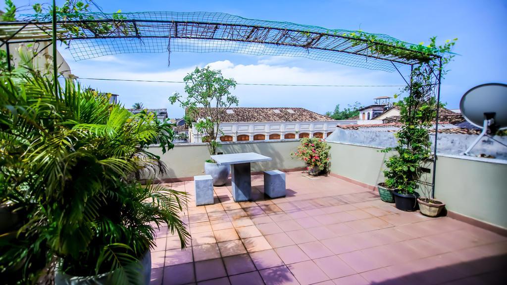 Frangipani Motel Галле Экстерьер фото
